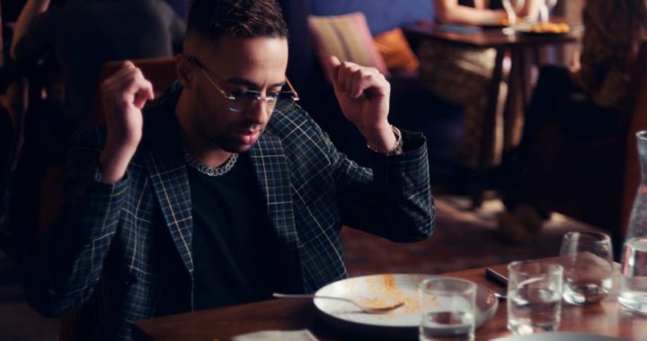 Naps est en  » kiffance  » dans son nouveau clip