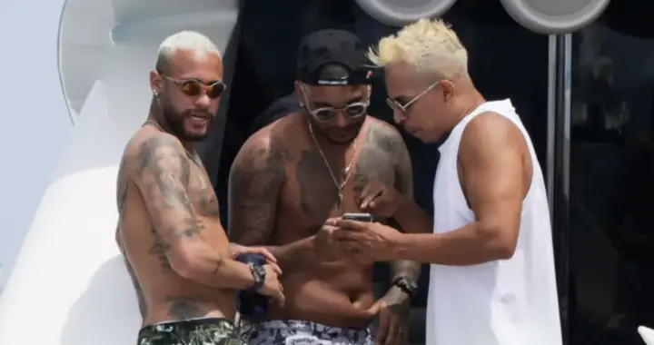 Neymar moqué sur le web à la suite de ses photos de vacances