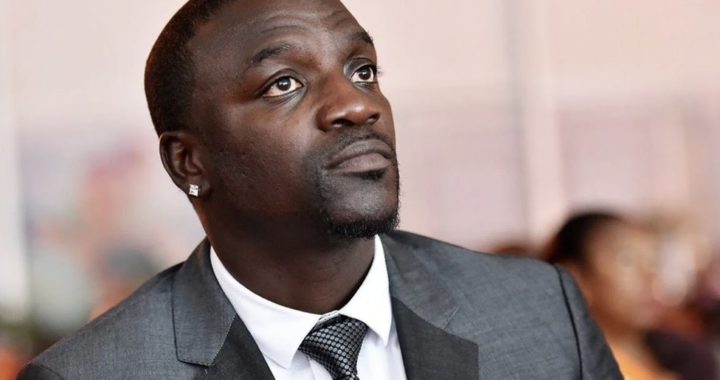 Pour Akon, les riches ont plus de problèmes que les gens pauvres [VIDÉO]