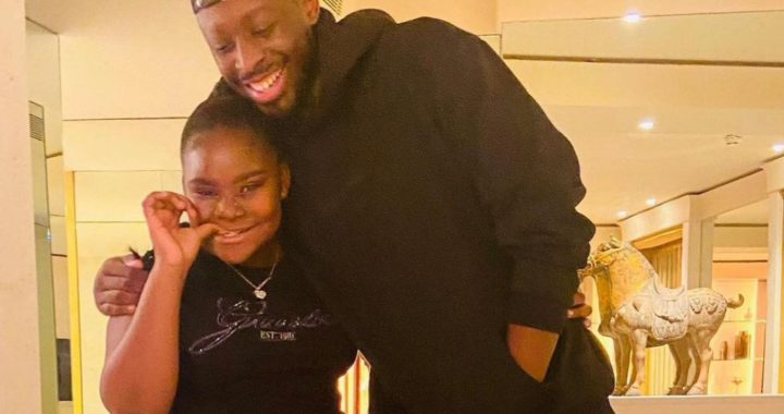 Dadju invite Anna-Chloé, la jeune élève victime de harcèlement
