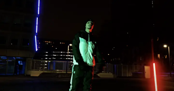 Sounet dévoile son nouveau morceau “Lâche la Weed” [VIDÉO]  