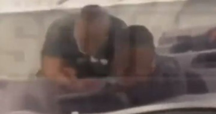 Mike Tyson tabasse un passager en plein vol [VIDÉO]