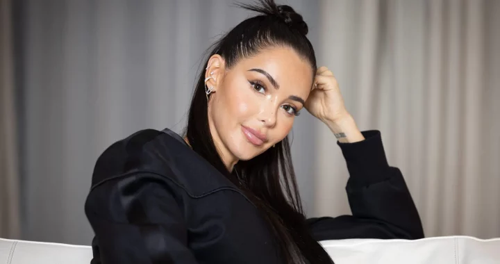 Nabilla appelle à voter pour Emmanuel Macron au second tour