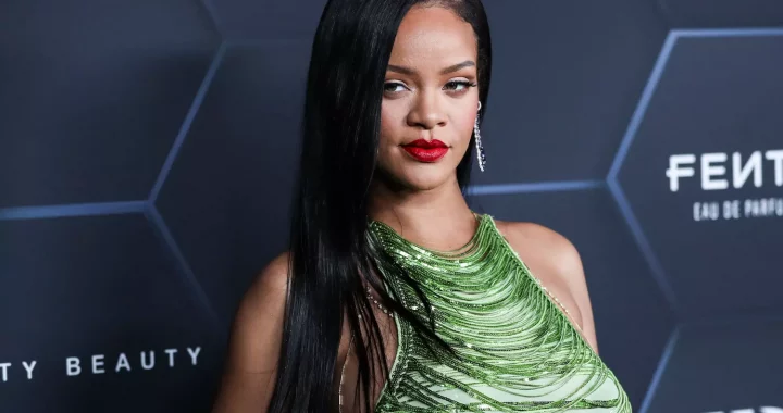 Rihanna vend plus de 500 000 albums en 2022  
