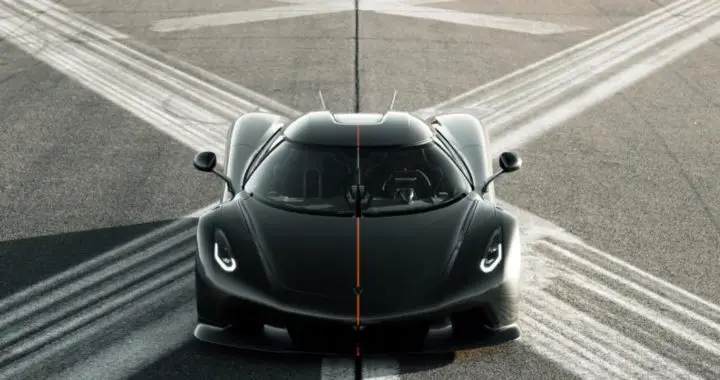 Koenigsegg dévoile la voiture la plus rapide du monde qui atteint les 539km/h 