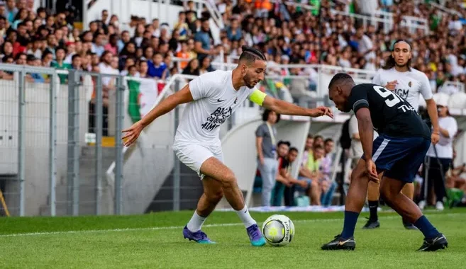 Football : Le snapchatteur Boucif El Afghani signe son premier contrat professionnel ! [PHOTO]