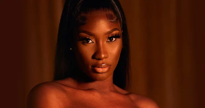 Aya Nakamura, victime de racisme à l’aéroport de Nice [VIDÉO]