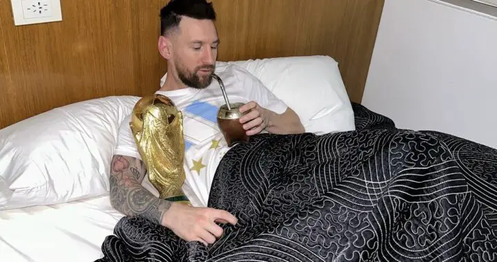 Coupe du Monde : Messi se réveille avec le trophée du Mondial !