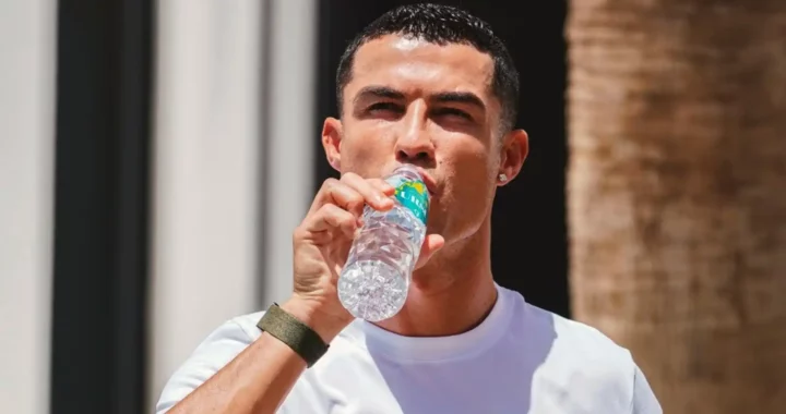 Cristiano Ronaldo crée sa propre marque d’eau minérale ! [VIDÉO]