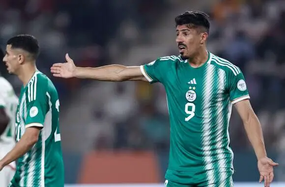 Un supporter algérien refuse d’aller travailler aujourd’hui après l’élimination de l’Algérie à la CAN