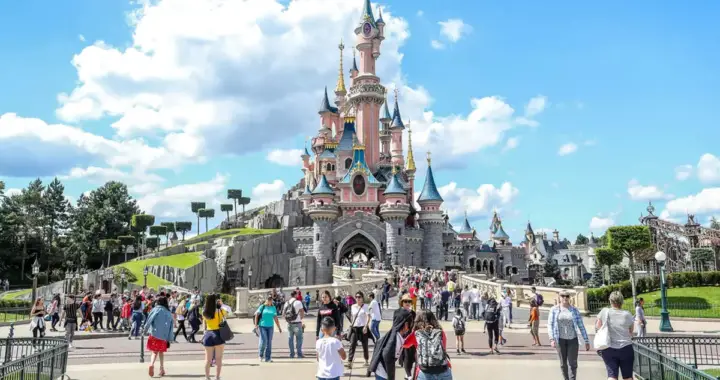 Disneyland Paris se lamente des Jeux Olympiques : « Il n’y a jamais eu aussi peu de monde »