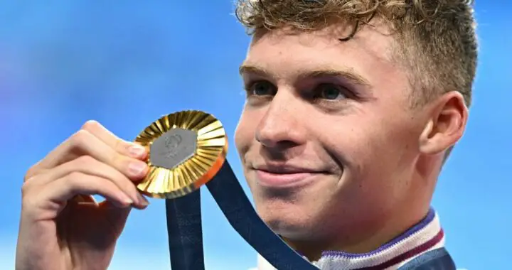 Léon Marchand décroche l’or au 200 m 4 nages. Il obtient donc une 4ème médaille d’or 🥇