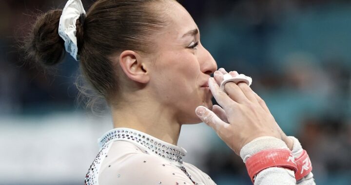 Kaylia Nemour : à 17 ans, elle remporte la première médaille d’or🥇 de l’histoire du continent africain en gymnastique