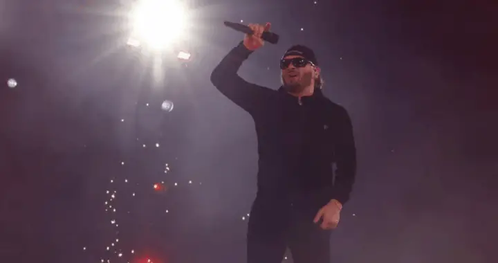 Jul bat le record d’affluence au Vélodrome pour ses deux concerts