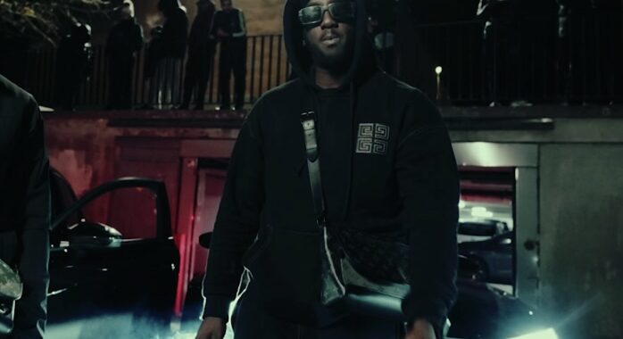 Le rappeur Soumpay dévoile son nouveau clip intitulé « quitte à couler » disponible partout !