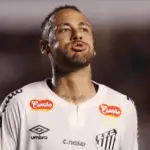 Neymar a sauvé son club de Santos de la relégation avec un triplé [Vidéo]