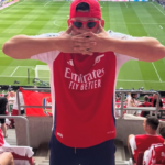Mohamed Henni va tenir sa promesse, il va se tatouer le logo du PSG après la victoire en C1