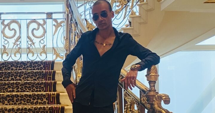Titi Official, le plus grand collectionneur d’objets rares au monde